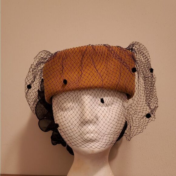 Sonni California Accessories - Sonni California tulle hat with large bow accent